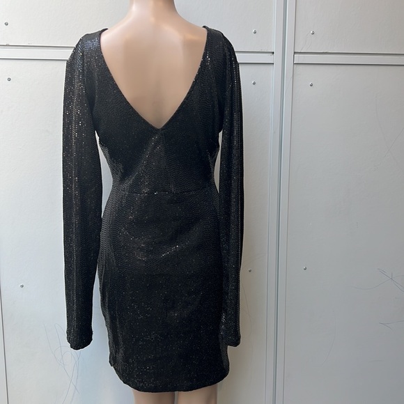 Sequined dress size medium - Picture 3 of 3